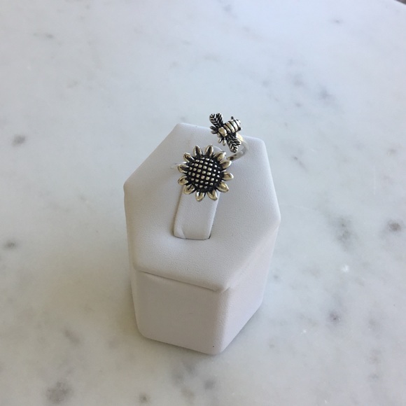 Sterling Silver Bee & Sunflower Ring - Picture 8 of 14